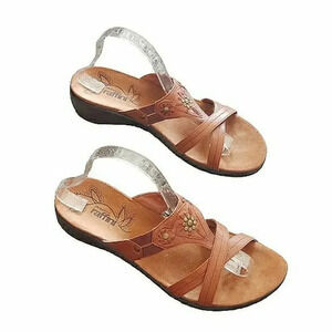 Slip-on Leather Tan Boho Slip-On Festival Gypsy Sandals Size 9